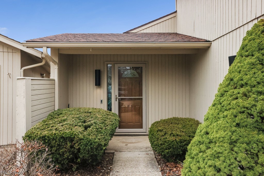 Meadows Condo - Residential