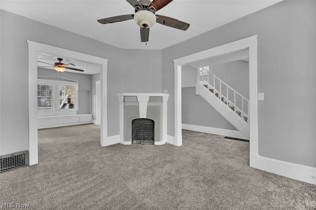 Photo of 12824 Woodside Avenue, Cleveland, OH 44108 (MLS # 5193591)