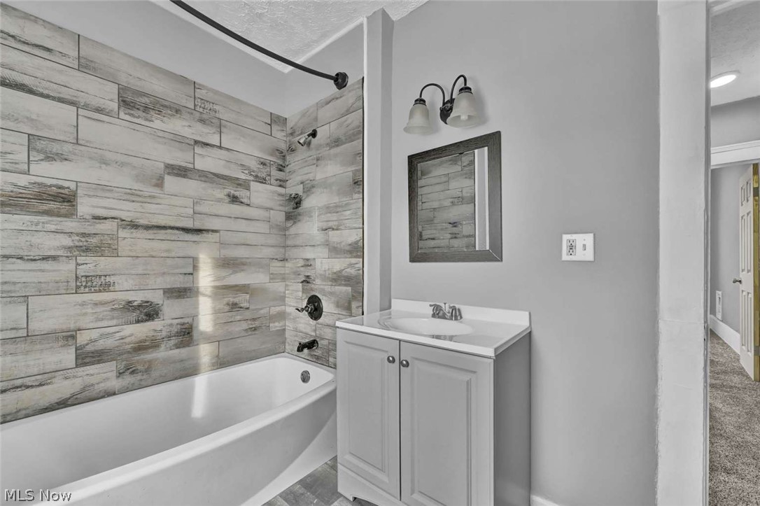 12824 Woodside Avenue