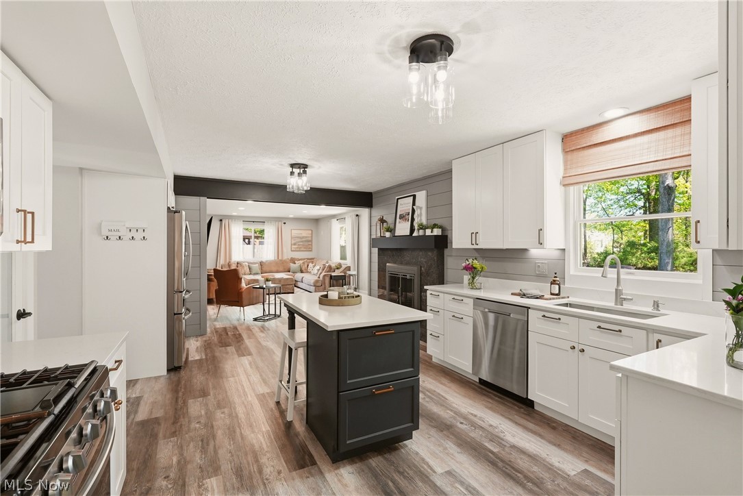Hallworth Manor Estates 01 - Residential