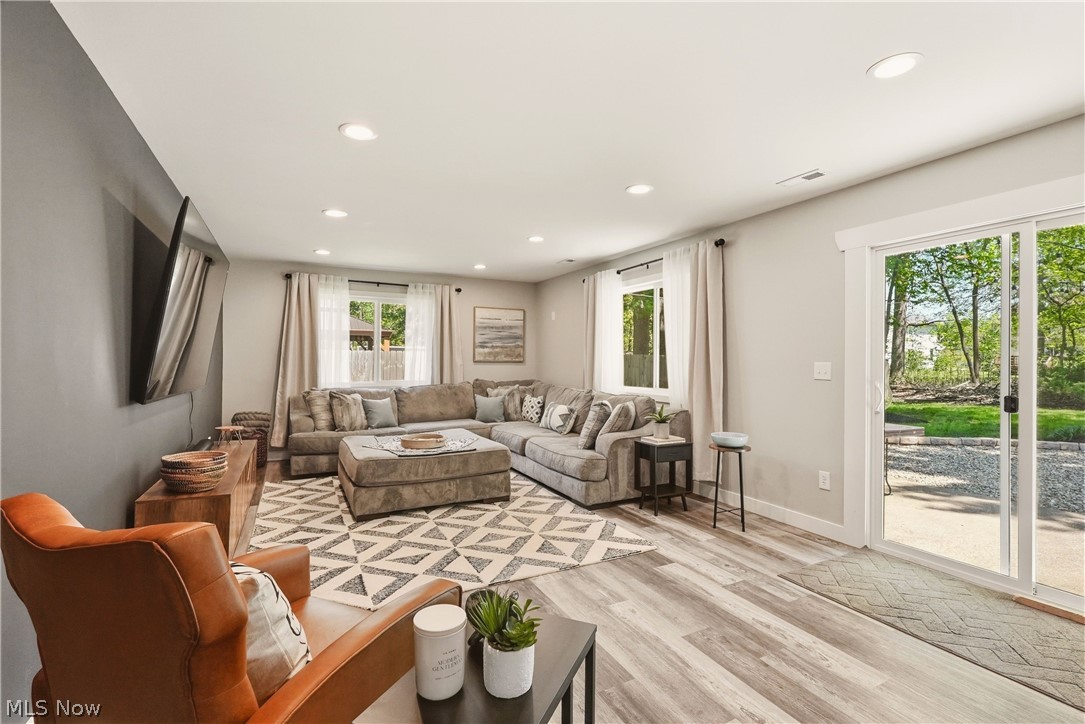 Hallworth Manor Estates 01 - Residential