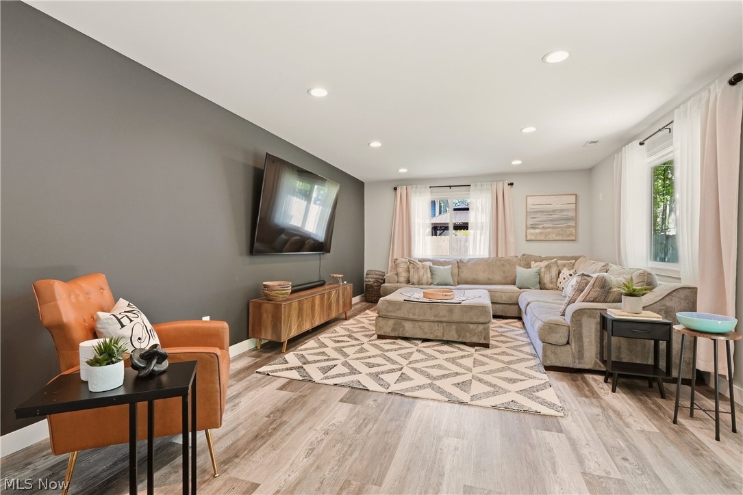 Hallworth Manor Estates 01 - Residential