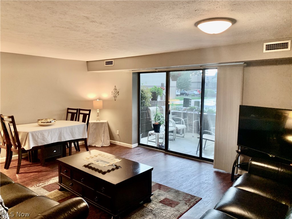 Sunrise Cove Condo 01 - Residential