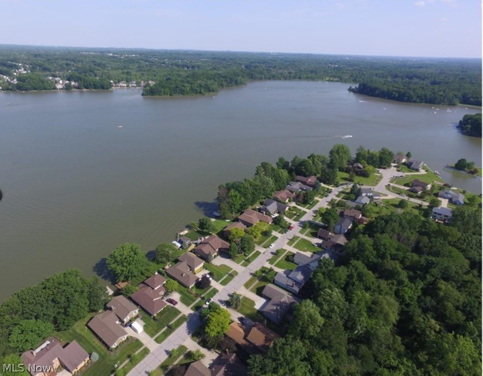 Aurora Shores - Residential