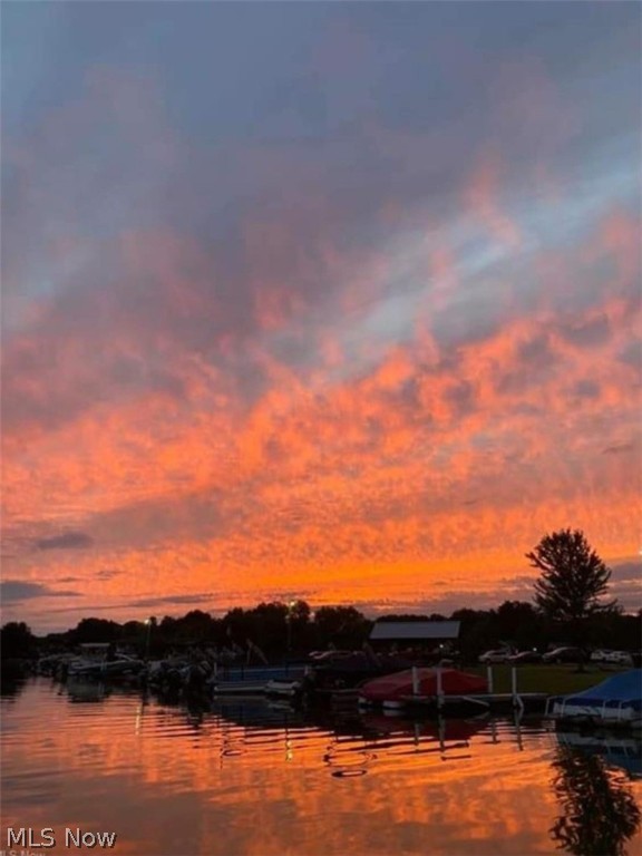 Aurora Shores - Residential