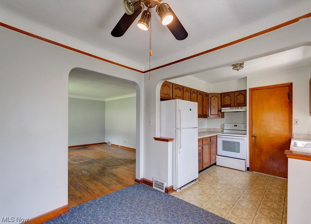 Elworthy-Helwick Cos Yorkshir - Residential