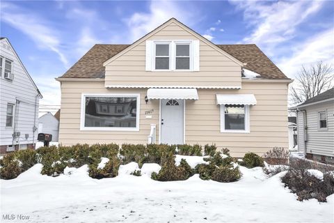 Photo of 15817 Northwood Avenue, Maple Heights, OH 44137 (MLS # 5176653)