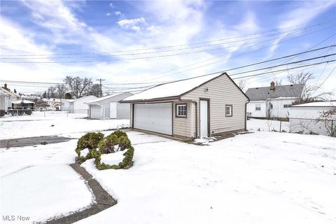 Tiny photo for 15817 Northwood Avenue, Maple Heights, OH 44137 (MLS # 5176653)