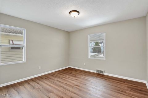 Tiny photo for 15817 Northwood Avenue, Maple Heights, OH 44137 (MLS # 5176653)