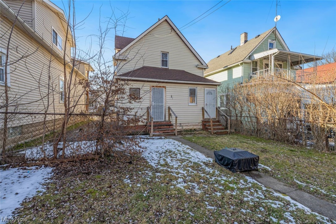 Charles H Eickhorn & J H Store - Residential Income