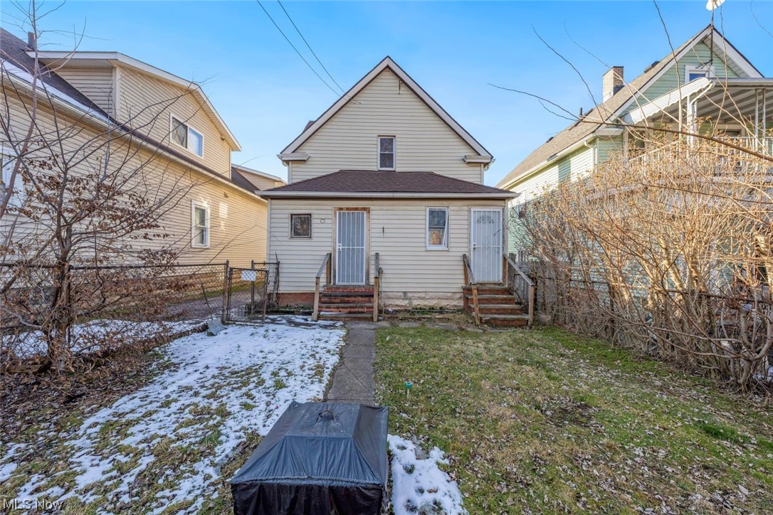 Charles H Eickhorn & J H Store - Residential Income