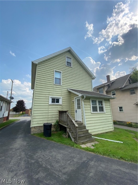 Townsend Villa - Residential