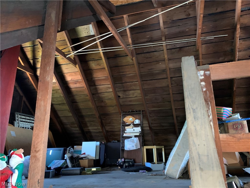 Townsend Villa - Residential