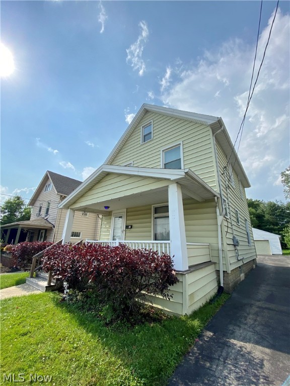 Townsend Villa - Residential