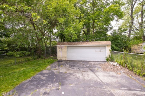 Tiny photo for 3926 E 121st Street, Cleveland, OH 44105 (MLS # 5219782)
