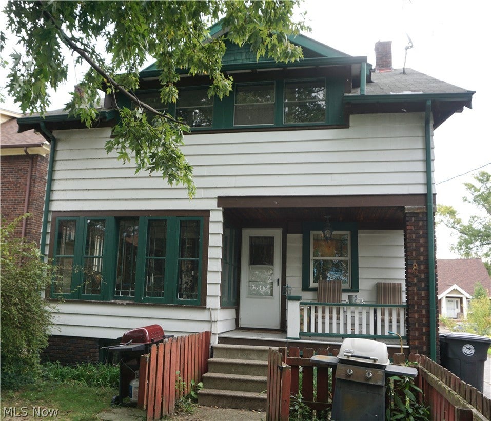 268 E 151 Street