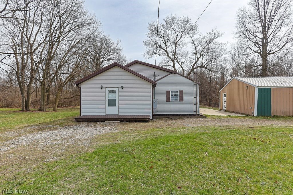 Photo of 250 Woodlawn Avenue, Norwalk, OH 44857 (MLS # 5196062)