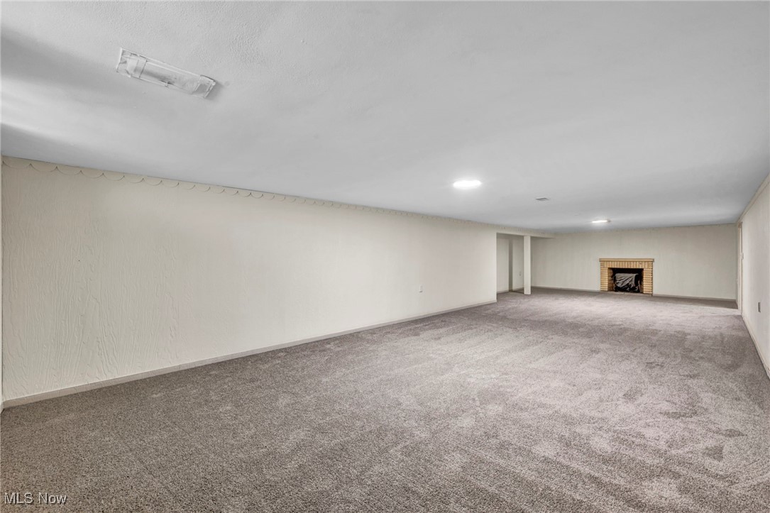 Melvin F Freelands Westhill E - Residential