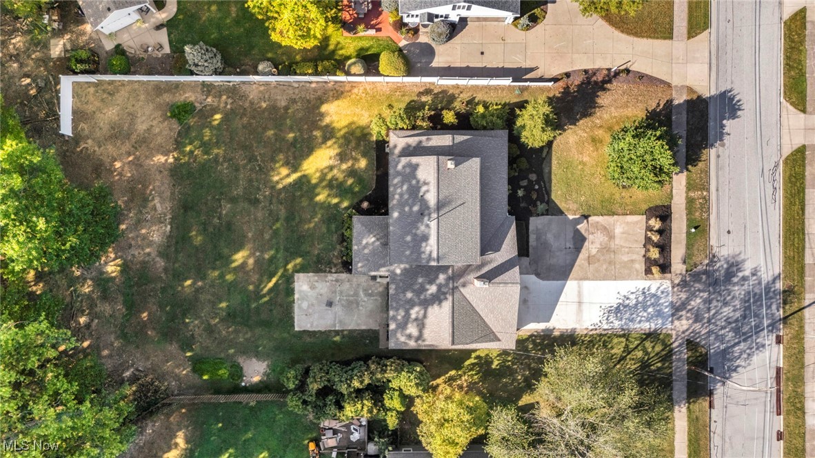 Melvin F Freelands Westhill E - Residential