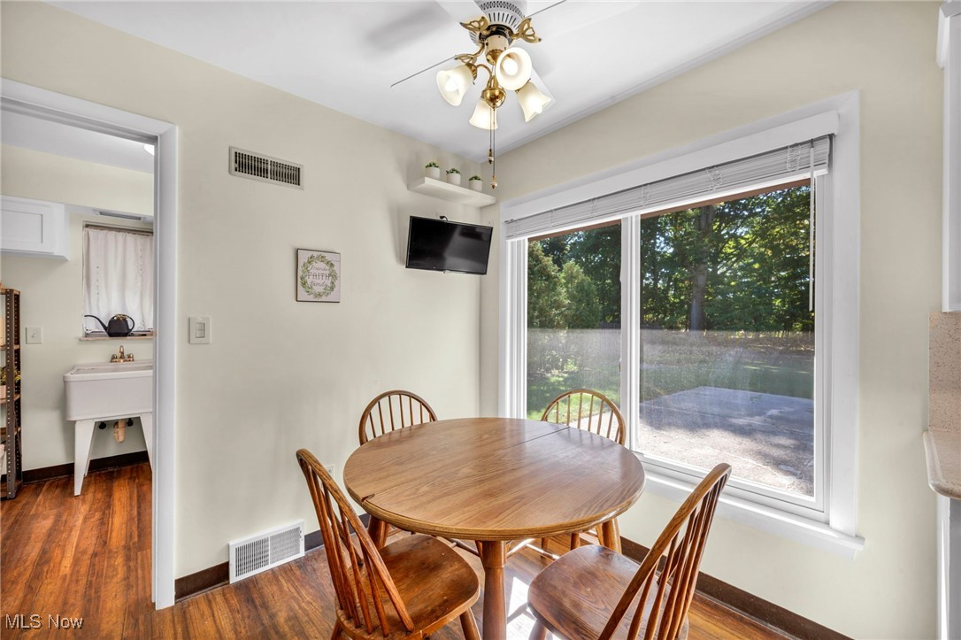 Melvin F Freelands Westhill E - Residential