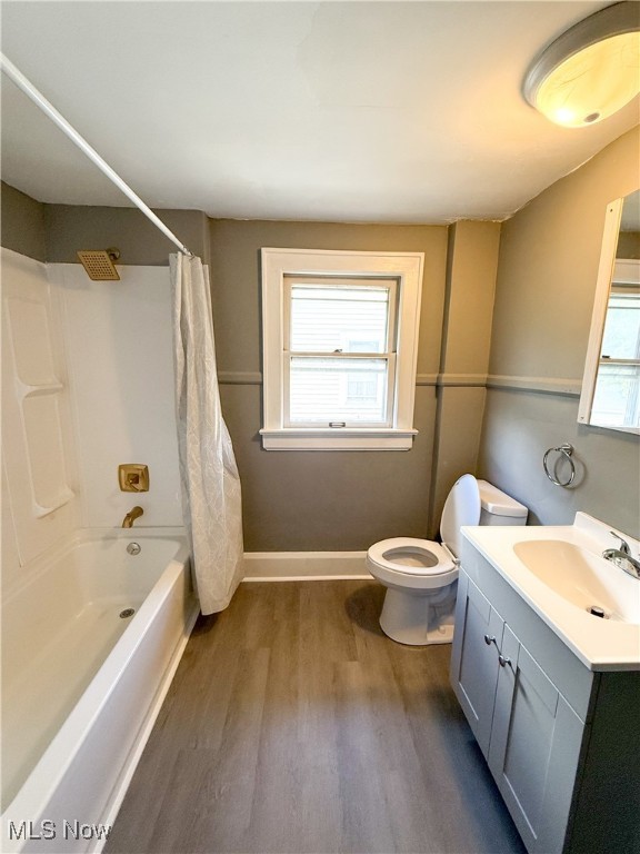 Akron, Ohio 44301, United States, 3 Bedrooms Bedrooms, ,1 BathroomBathrooms,Residential,Active,215136