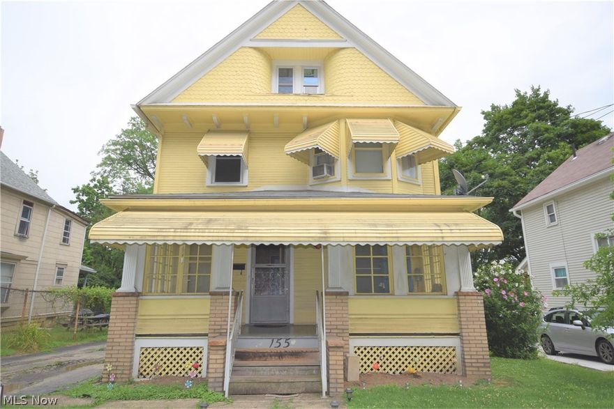 Spacious 3 bedroom, 1.5 bathroom home located in Akron. Covered front porch offers a nice place to relax out of the elements. Eatin kitchen has windows allowing lots of natural light to shine in. Bedrooms have hardwood floors. Bathroom has newer sink/vanity
and tub. Updates include: electric panel (2017), carpet in downstairs and bedrooms (2018), finished attic with hardwood floors
(2016), and double pane windows installed (2016). This home is a great investment opportunity that is currently tenant-occupied.
Tenants’ lease is up on August 3; however, they would love to continue to occupy the home if the buyer intends to use the
property as a rental. Current rent is 750.00 per month plus utilities Selling "as is.