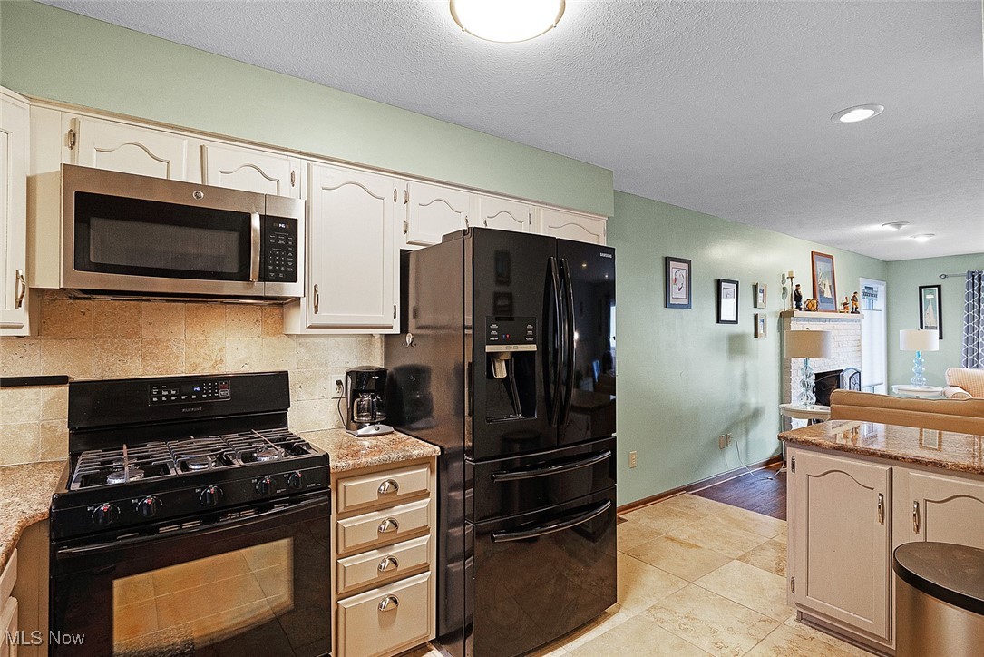 4613 Compass Rose #10, Vermilion, Ohio image 10
