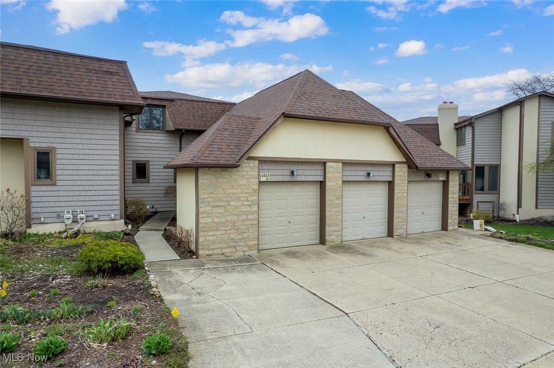 4613 Compass Rose #10, Vermilion, Ohio image 1