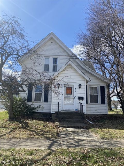 Homes For Sale - 418 Adams Avenue<br/> Erie County, Huron, OH 44839
