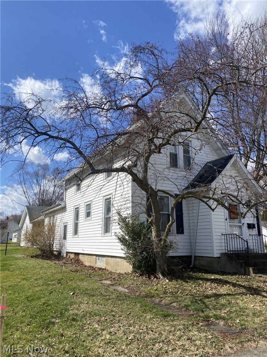 Photo of 418 Adams Avenue, Huron, OH 44839 (MLS # 5193455)
