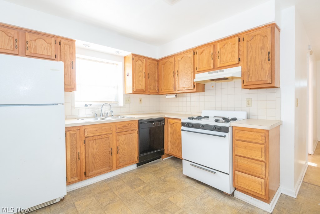 Schneider - Residential Lease