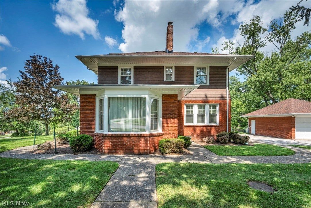1161 Broadway Avenue