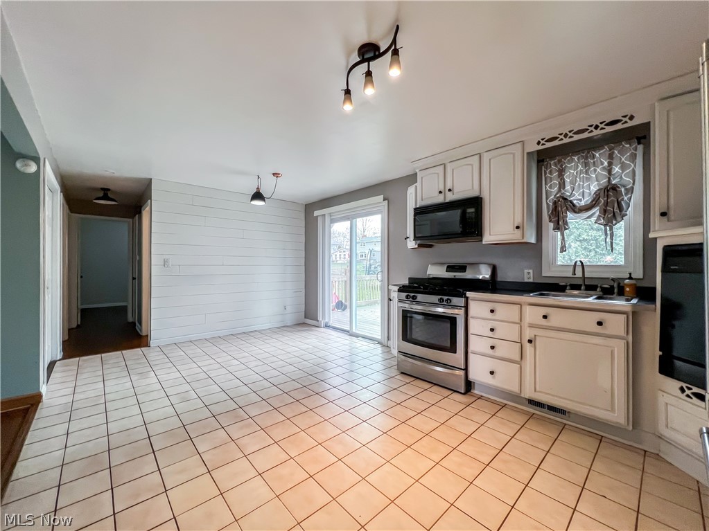 Lake Forest - Residential