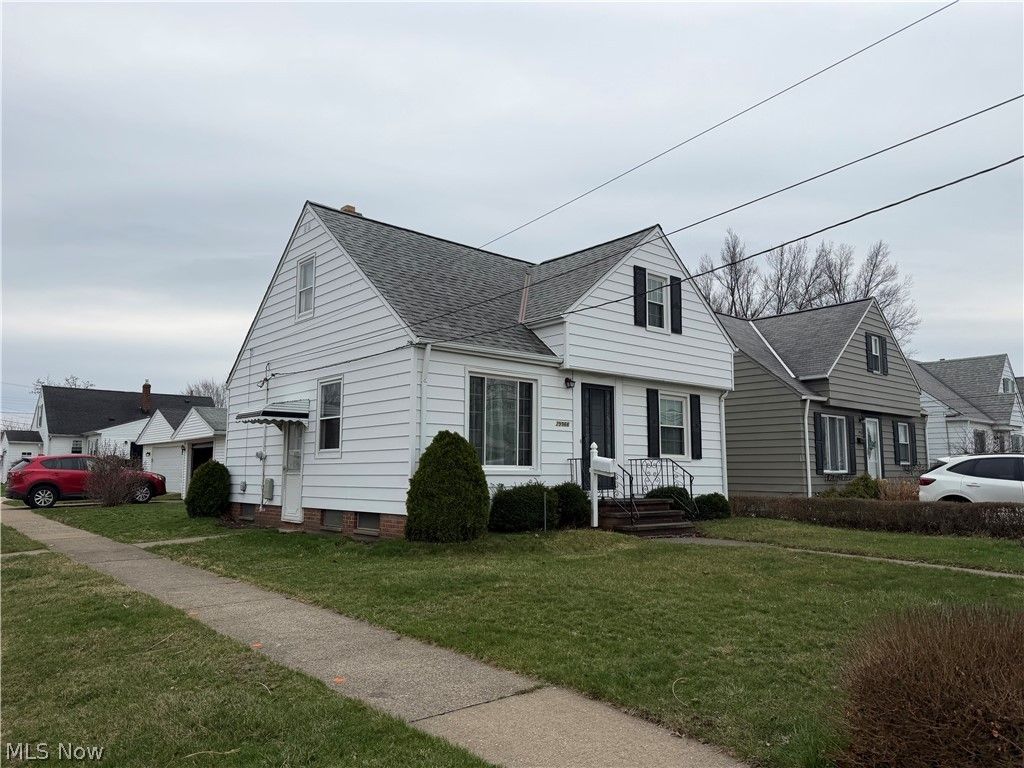 Photo of 29966 Elgin Road, Wickliffe, OH 44092 (MLS # 5195117)