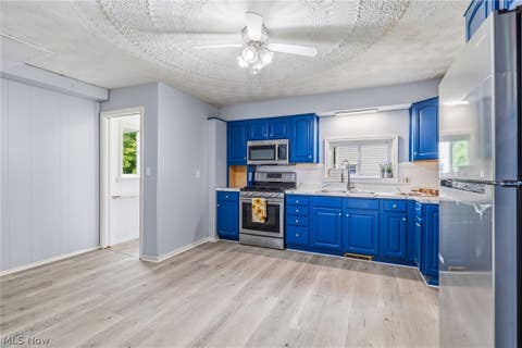 Tiny photo for 102 E Liberty Street, Ashland, OH 44805 (MLS # 5238666)