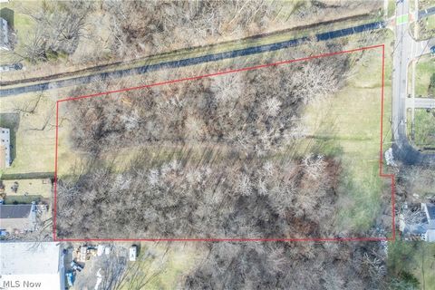 Photo of S Park Street, Oberlin, OH 44074 (MLS # 5187891)