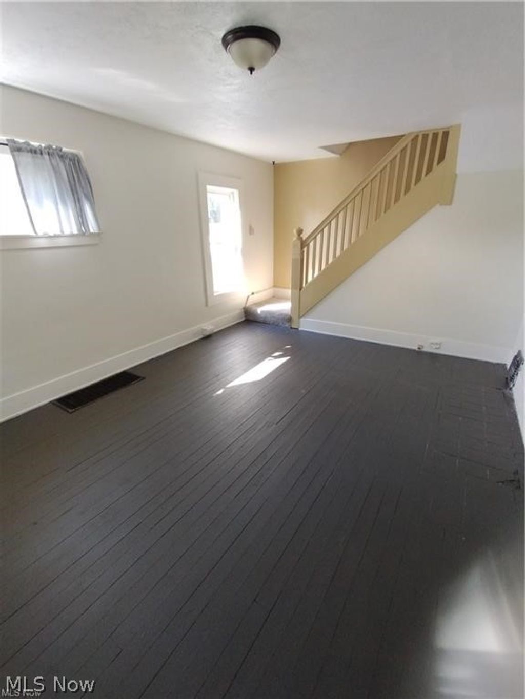 Photo of 175 Charles Avenue NE, Warren, OH 44483 (MLS # 5197432)