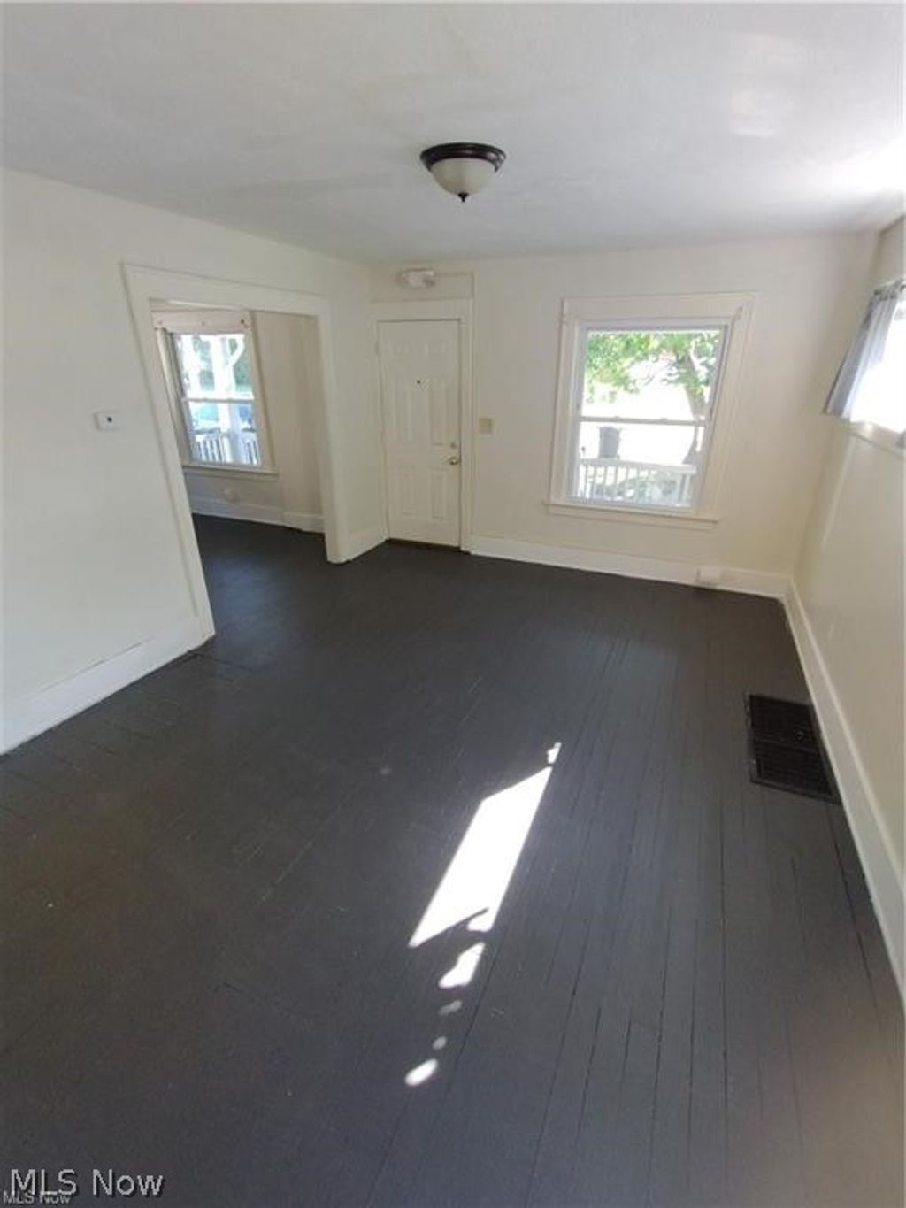 Photo of 175 Charles Avenue NE, Warren, OH 44483 (MLS # 5197432)