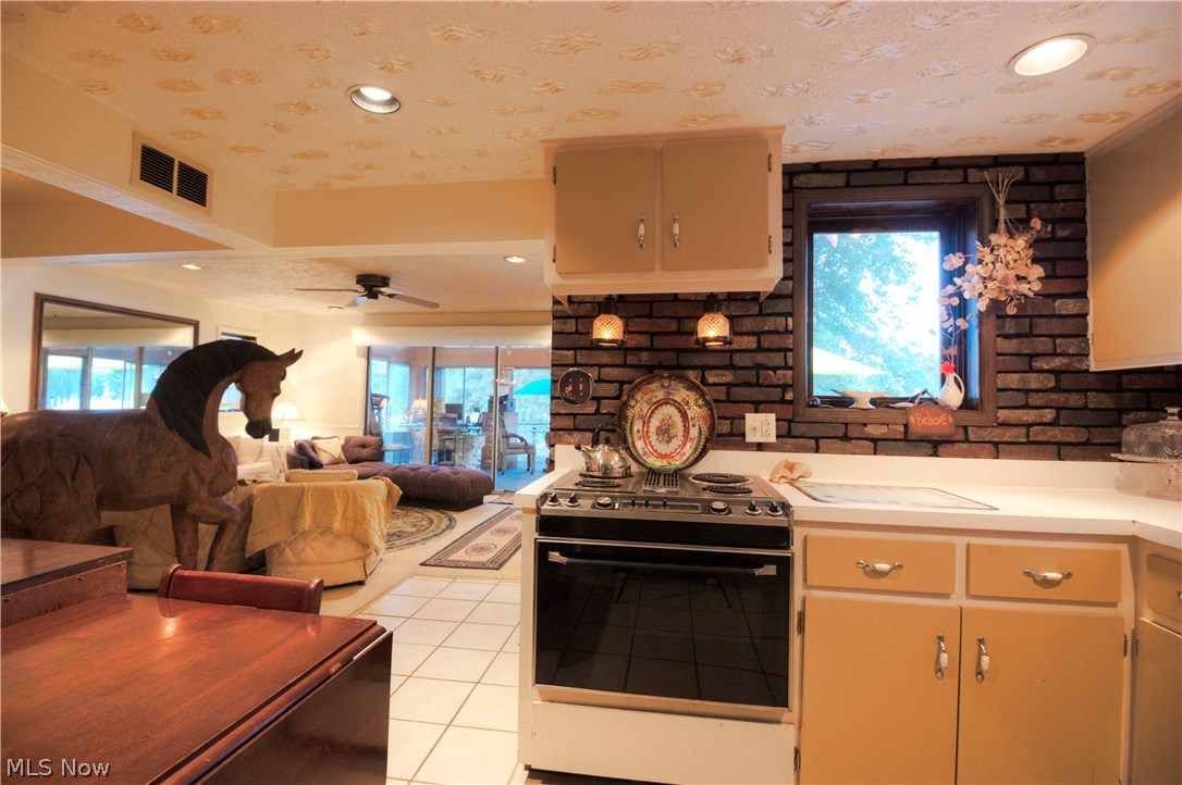 Maple Beach - Residential