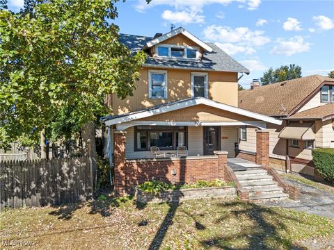 10326 Thrush Avenue Cleveland OH 44111