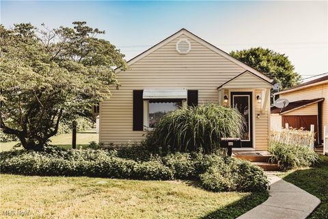 Homes For Sale - 204 W Union Avenue<br/> West Lafayette, OH 43845