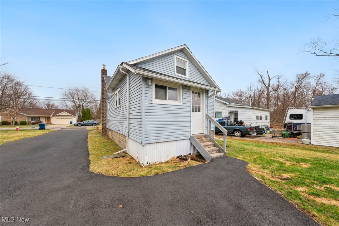 680 Sheffield Road, Sheffield Lake, Ohio image 33