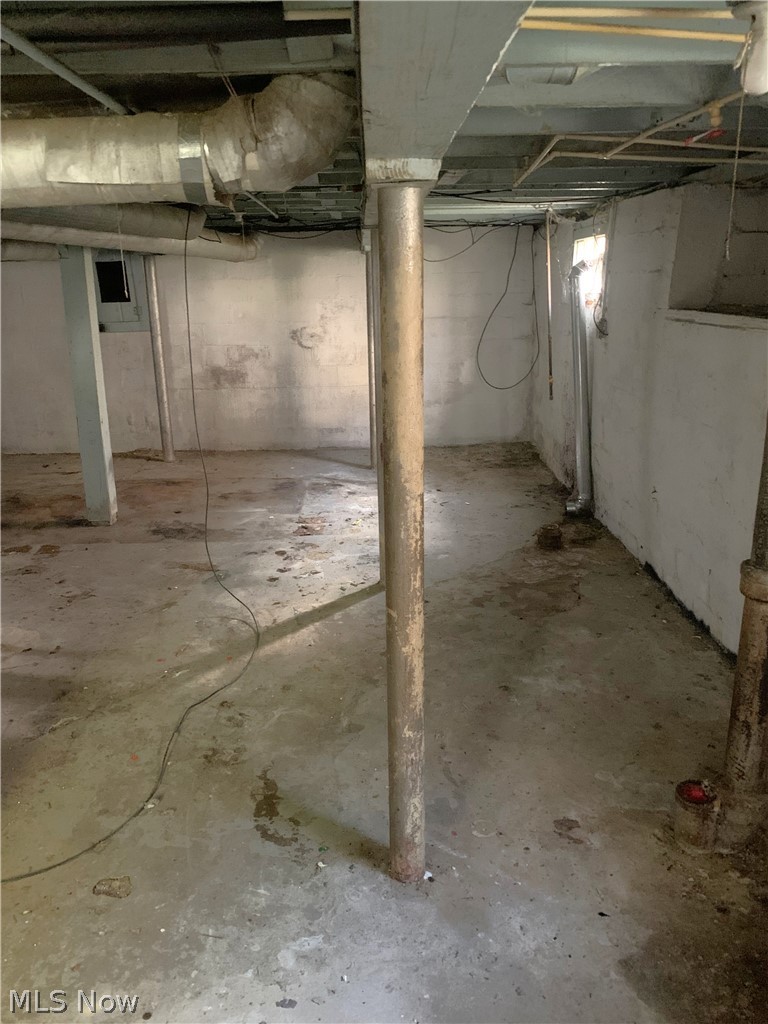 East Akron Terrace - Residential