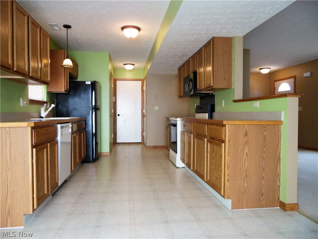 Lakes/Brittany Pointe - Residential