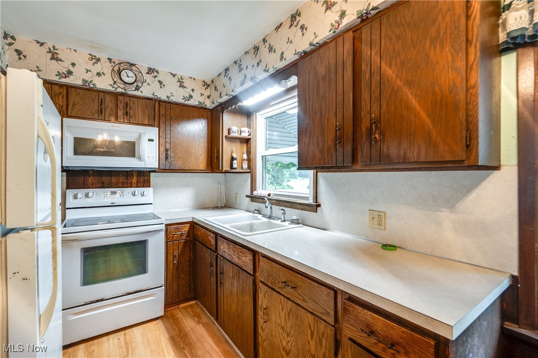 Suffield Village 86 - Residential