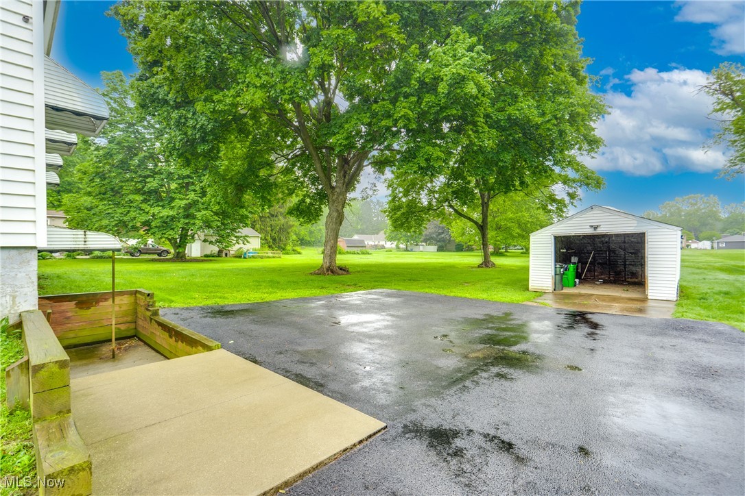 Suffield Village 86 - Residential
