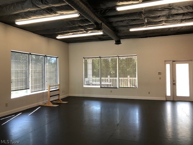 Richfield 04 - Commercial Lease