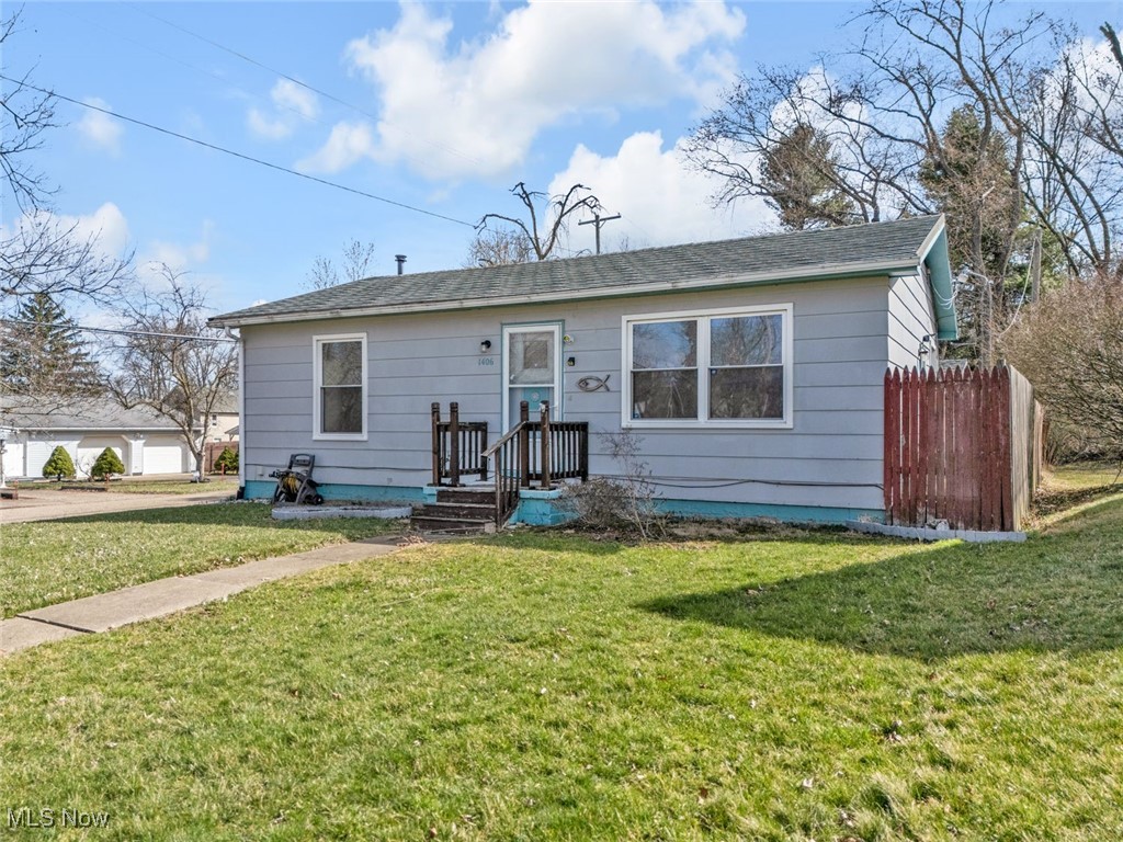 1406 Wade Avenue, Alliance, Ohio image 1