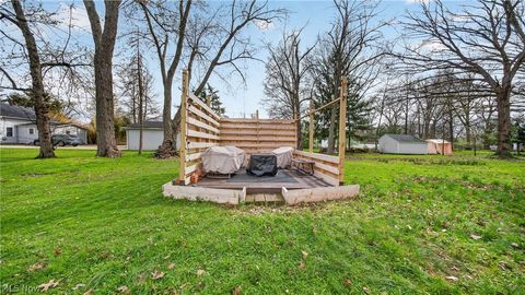 Tiny photo for 6162 Engle Road, Brook Park, OH 44142 (MLS # 5204132)