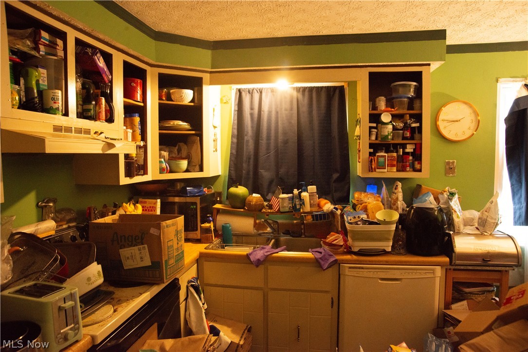 Daryngton Place Condo Ph 02 - Residential